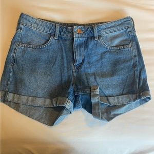H&M blue jean shorts